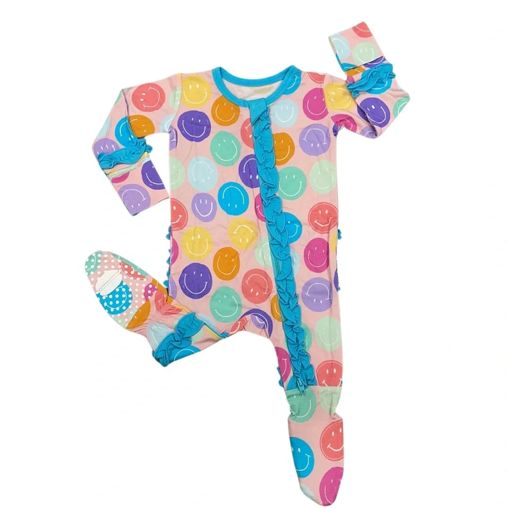 Macaron + Me Smiley Ruffle Bamboo Footie 0-3 3-6 6-9 months